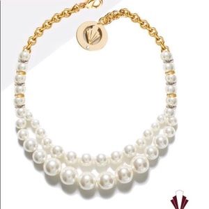 Double pearl necklace from Velvet Collection